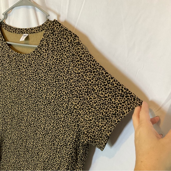 Old Navy Women’s Brown & Black Leopard Print Scoopneck T-Shirt Plus Size XXL - Picture 9 of 11